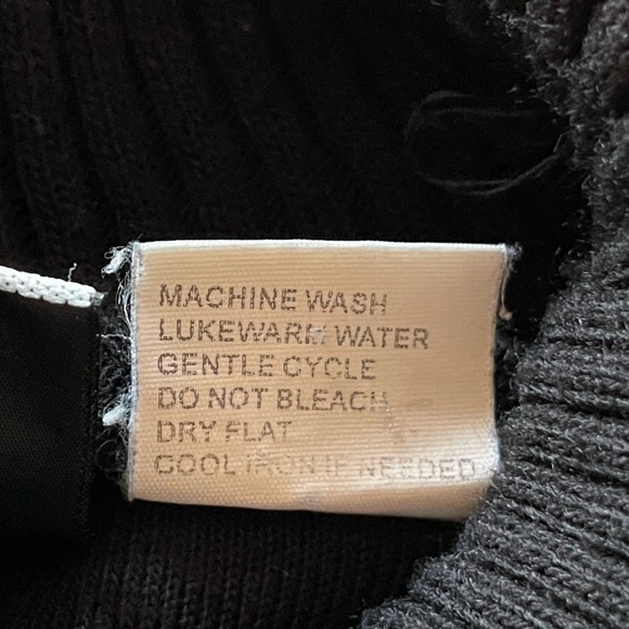 Vintage Lennie for Nina Leonard Turtleneck Sweater - Cropped Style - Size Medium - Picture 12 of 12